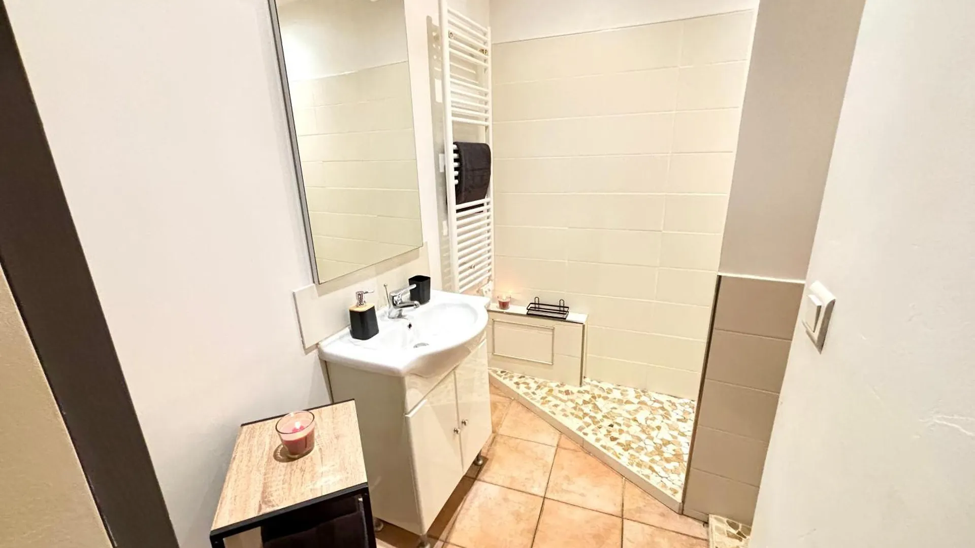 Le Petit Granet - Hyper Centre - Calme Absolu Apartment Aix-en-Provence